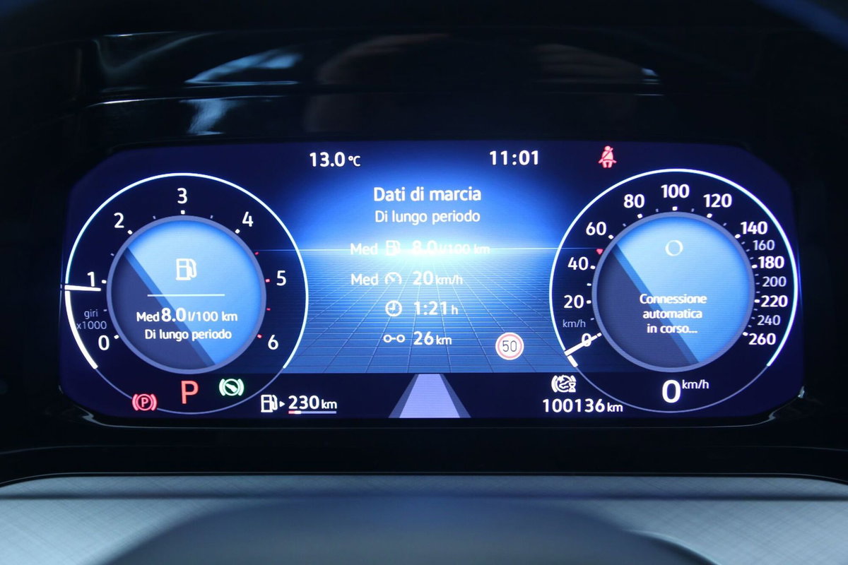 Volkswagen Golf 2.0 TDI 150 CV DSG SCR Life (11)
