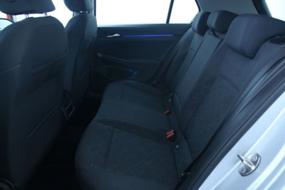 Volkswagen Golf 2.0 TDI 150 CV DSG SCR Life (8)