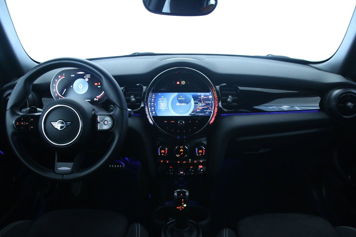 MINI Mini 2.0 John Cooper Works Essential (10)
