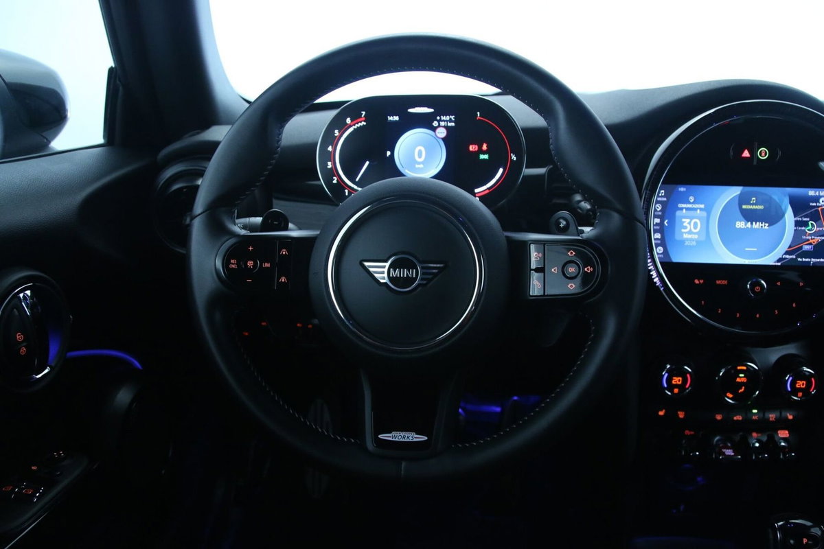 MINI Mini 2.0 John Cooper Works Essential (11)