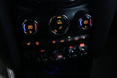 MINI Mini 2.0 John Cooper Works Essential (18)