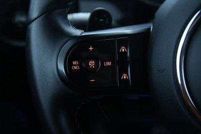MINI Mini 2.0 John Cooper Works Essential (19)