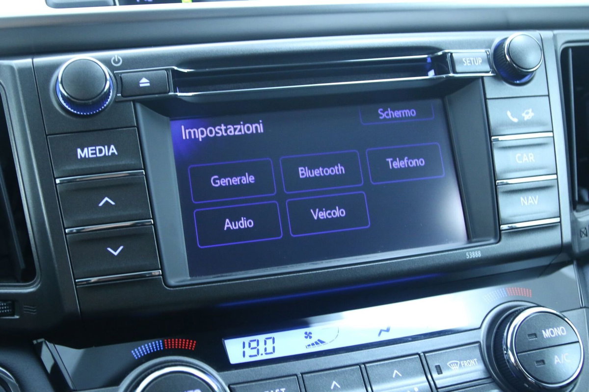 Toyota Rav4 D-CAT A/T 4WD Lounge (13)