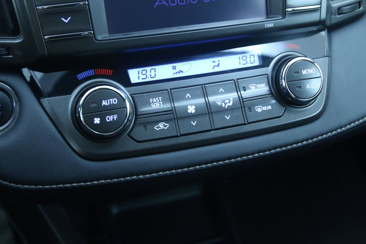 Toyota Rav4 D-CAT A/T 4WD Lounge (16)