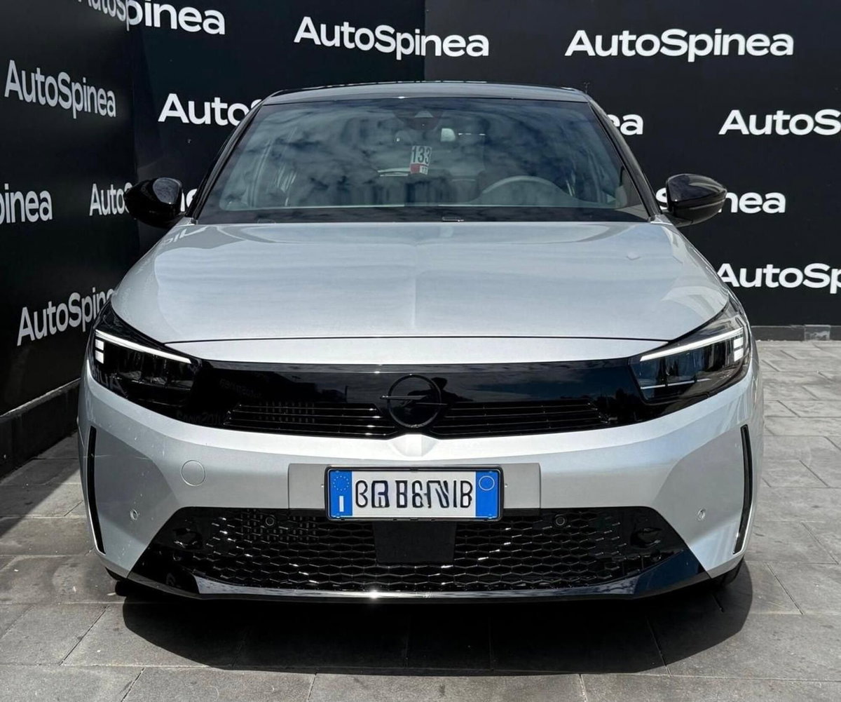 Opel Corsa 1.2 100 CV GS Line (2)