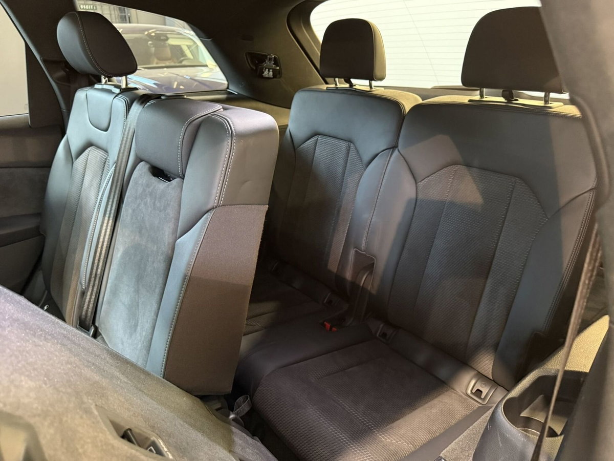 Audi Q7 50 TDI quattro tiptronic Sport (15)