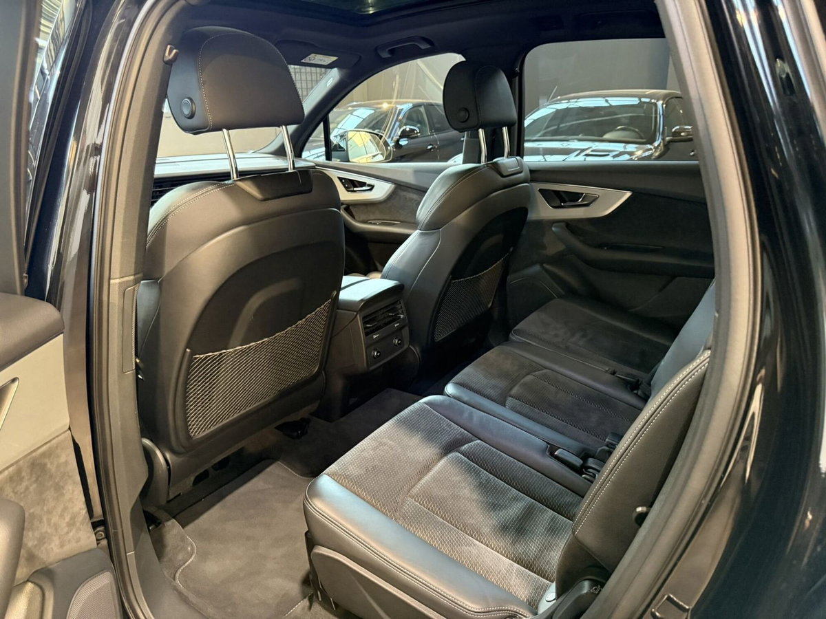 Audi Q7 50 TDI quattro tiptronic Sport (20)