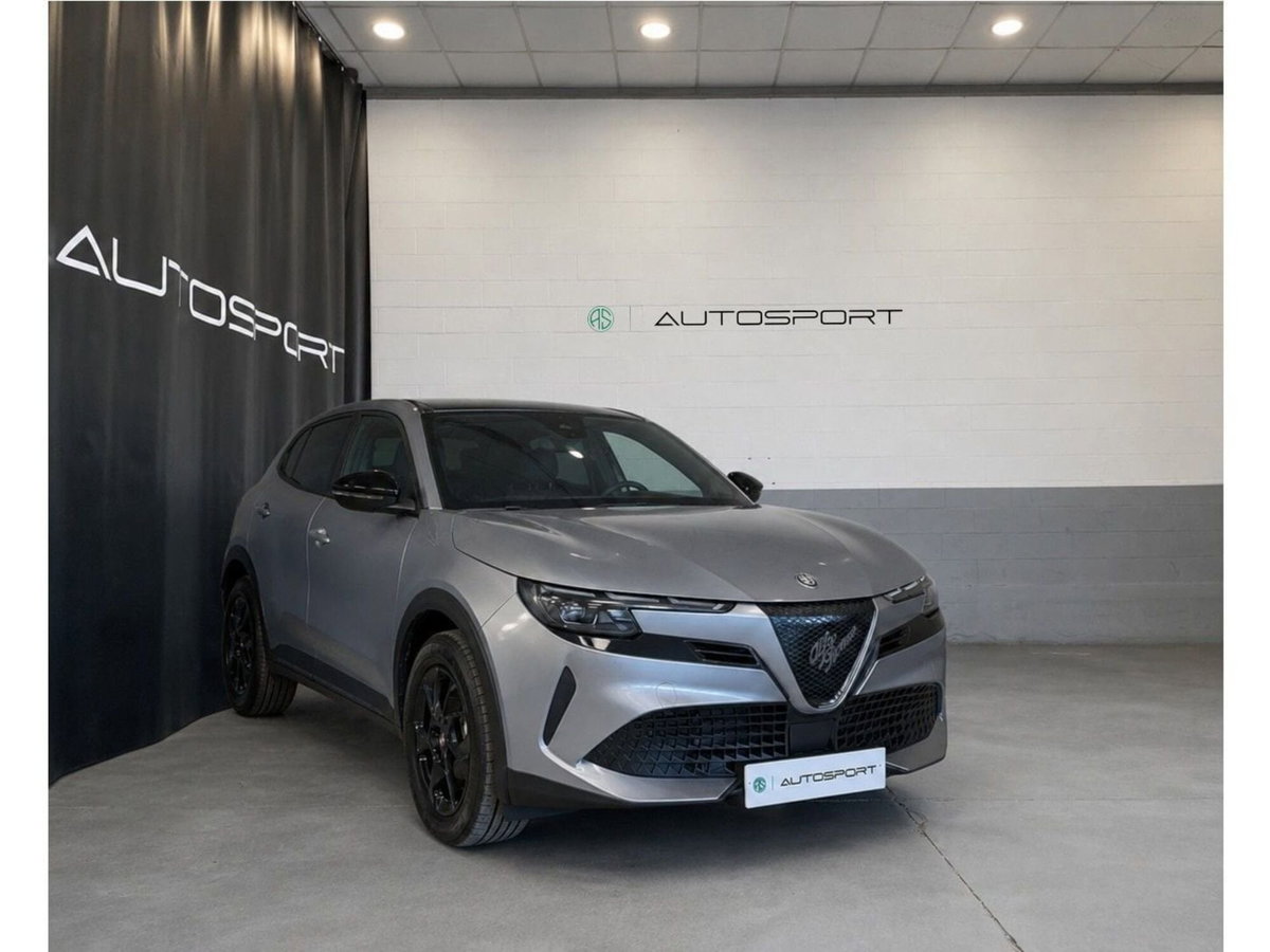 Alfa Romeo Junior 1.2 ibrida 145cv edct6