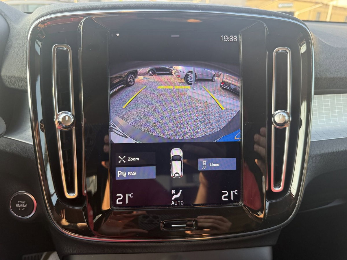 Volvo XC40 T3 Geartronic Business Plus (15)