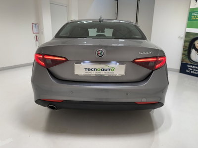 Alfa Romeo Giulia 2.2 Turbodiesel 150 CV AT8 Business (14)