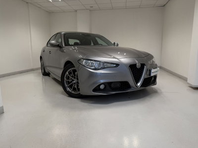 Alfa Romeo Giulia 2.2 Turbodiesel 150 CV AT8 Business (2)