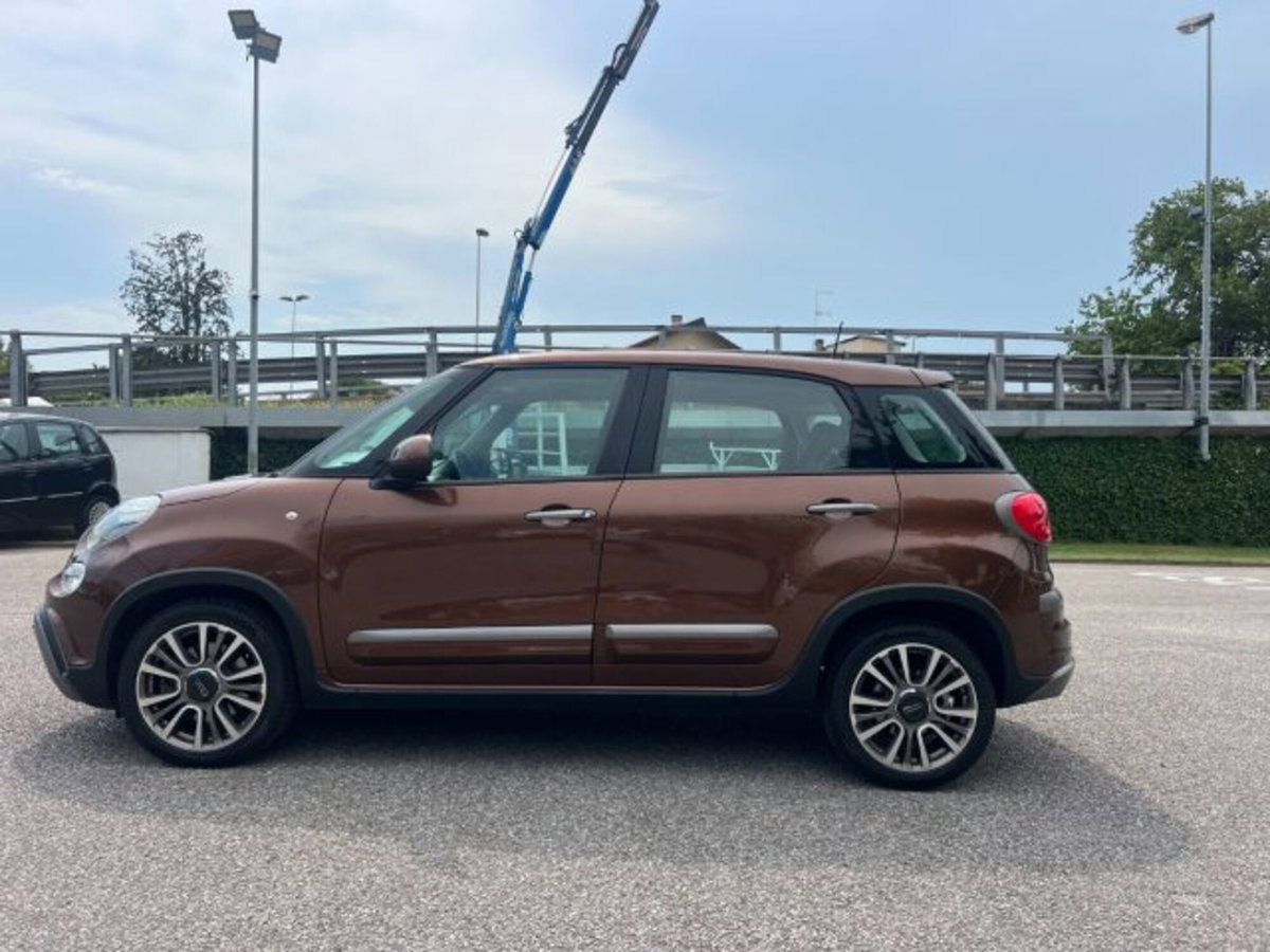 Fiat 500L 1.6 Multijet 120 CV City Cross (8)