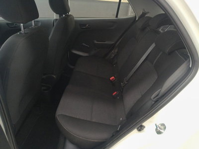 Kia Picanto 1.0 12V 5 porte Active (10)