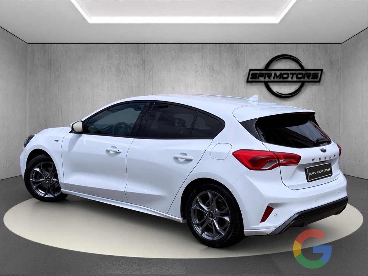 Ford Focus 1.0 EcoBoost 125 CV Start&Stop ST Line (6)