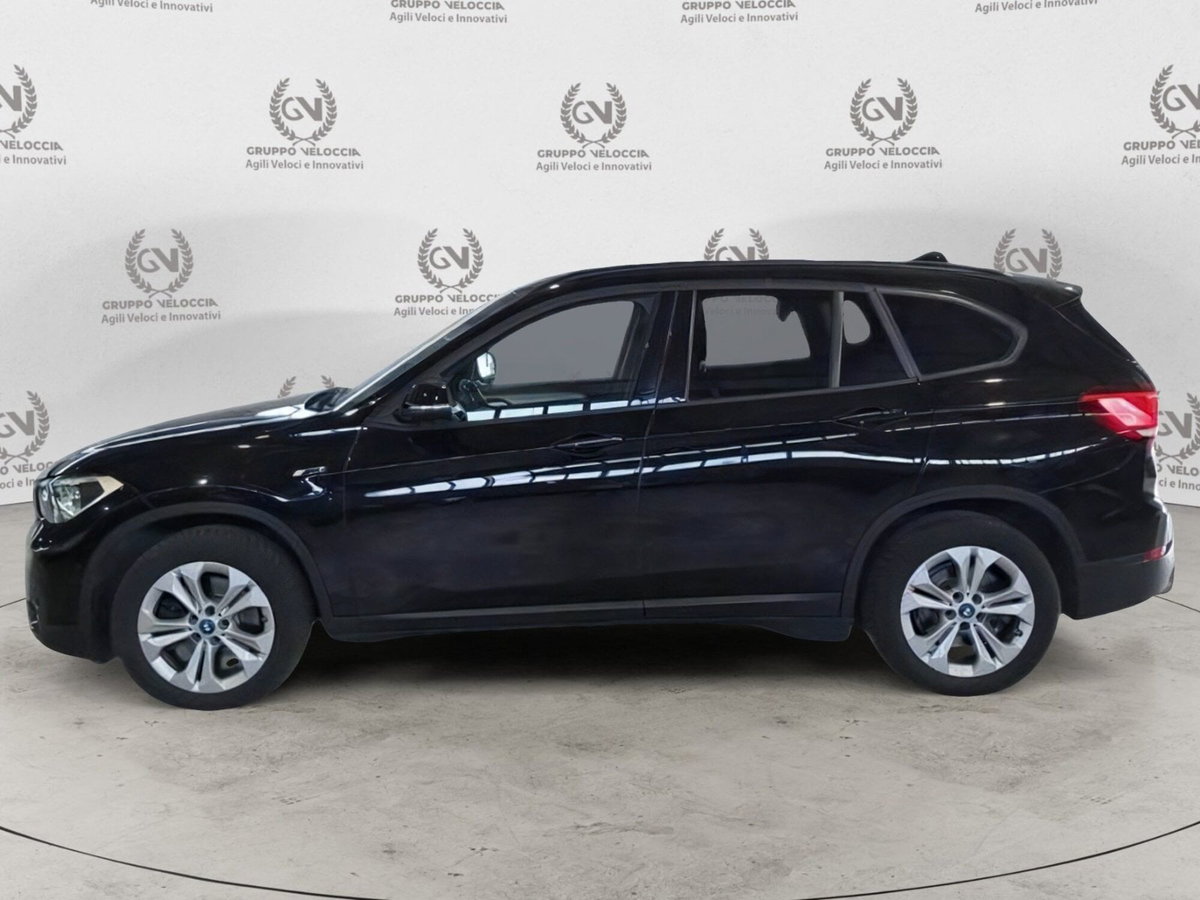 BMW X1 xDrive25e Advantage (11)