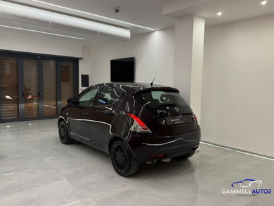 Lancia Ypsilon 1.2 69 CV 5 porte Silver (5)