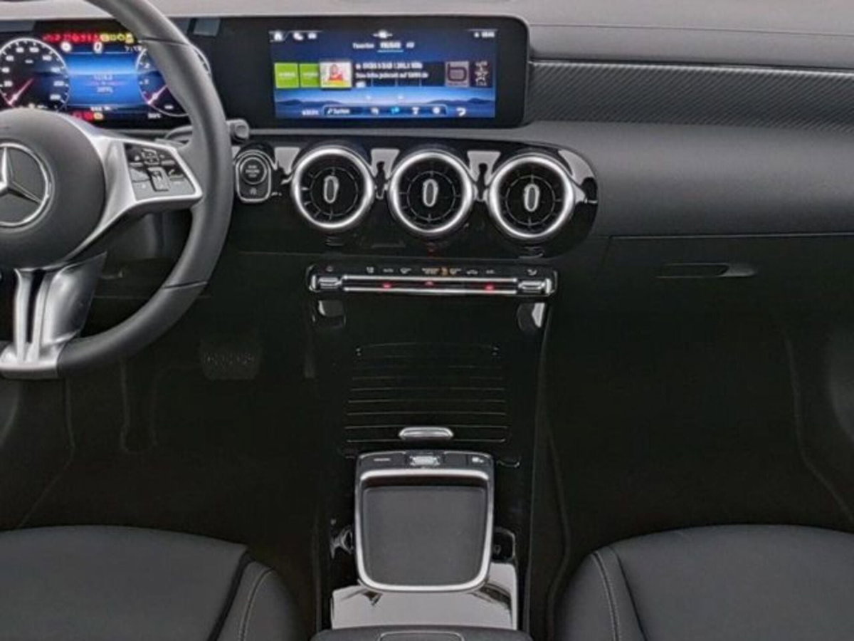 Mercedes-Benz CLA 180 Automatic Executive (5)