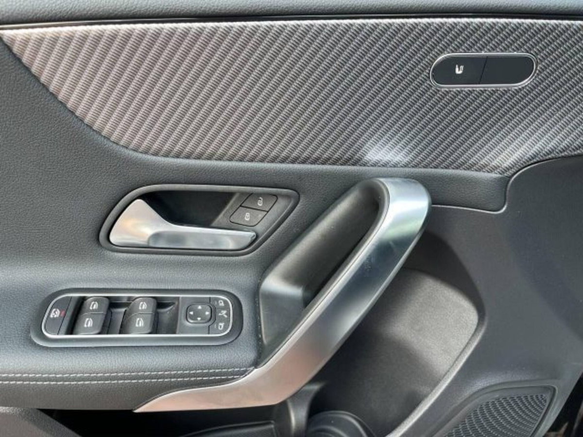Mercedes-Benz Classe A Sedan 180 Progressive Advanced Plus auto (13)