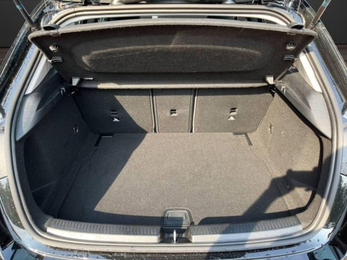 Mercedes-Benz Classe A Sedan 180 Progressive Advanced Plus auto (6)