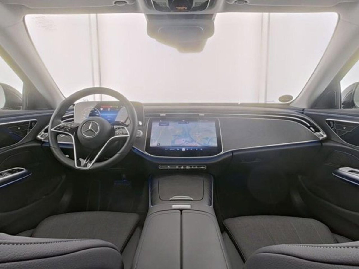 Mercedes-Benz Classe E 200 Auto Mild hybrid Premium (3)