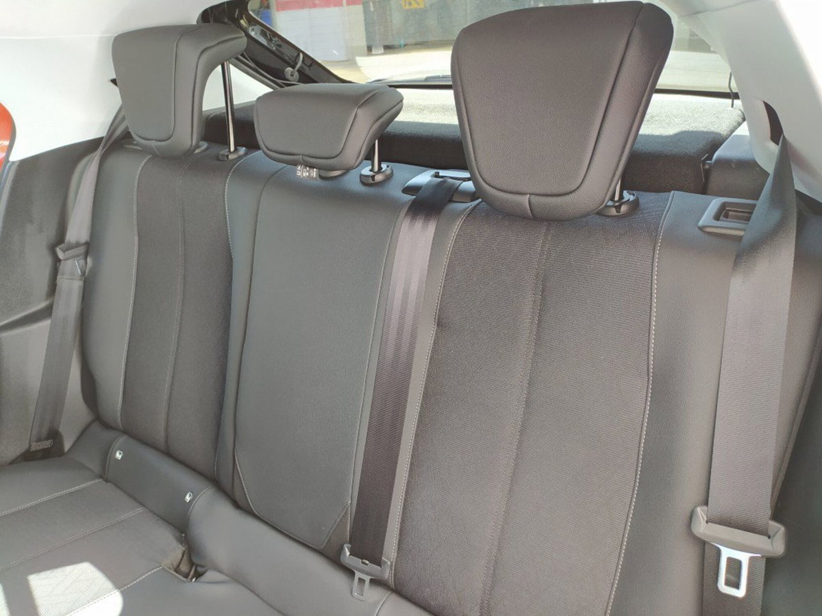 Opel Corsa-e 5 porte Elegance (12)