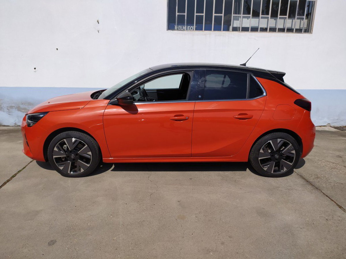 Opel Corsa-e 5 porte Elegance (7)