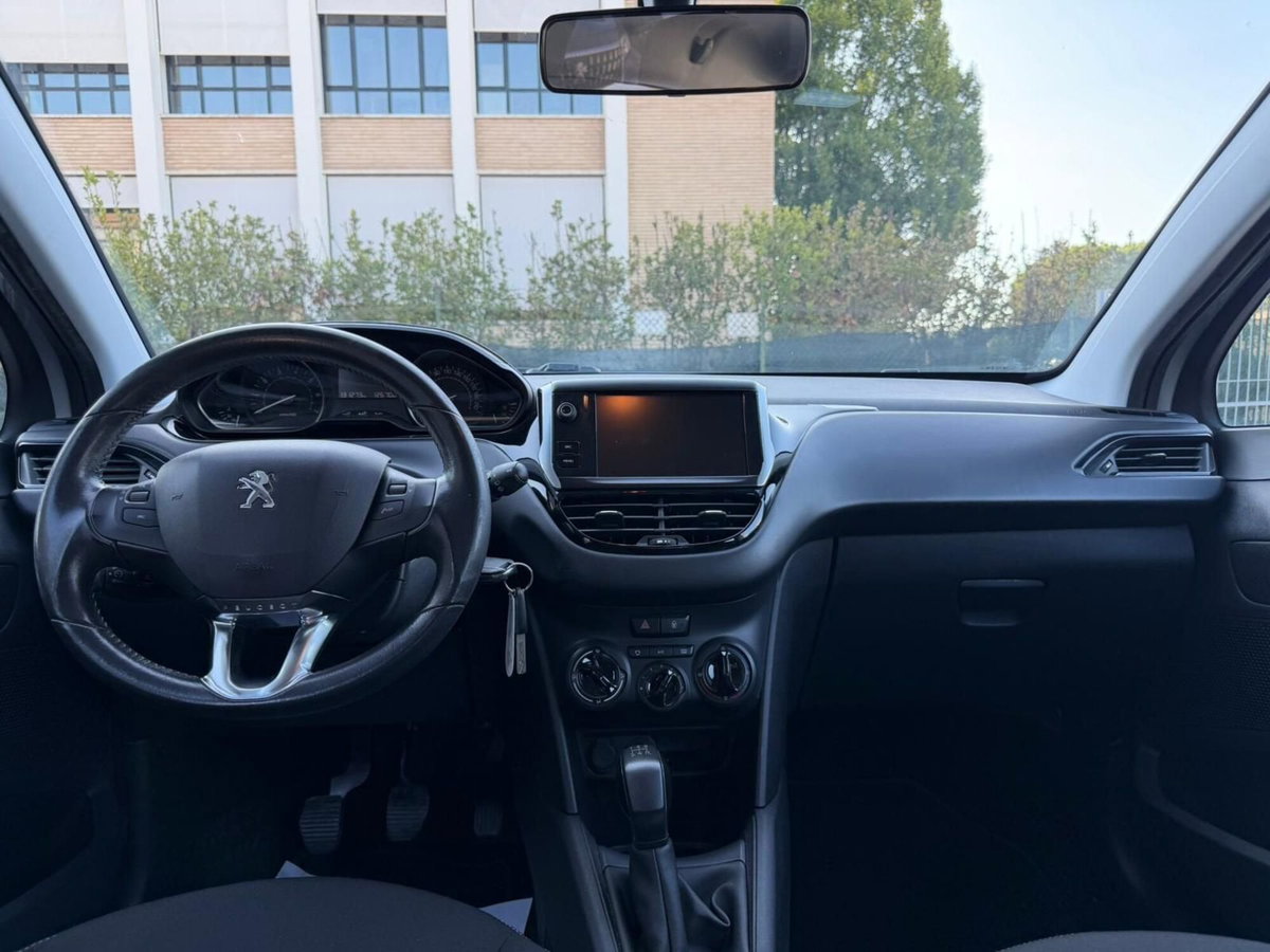 Peugeot 208 82 5 porte Allure (12)