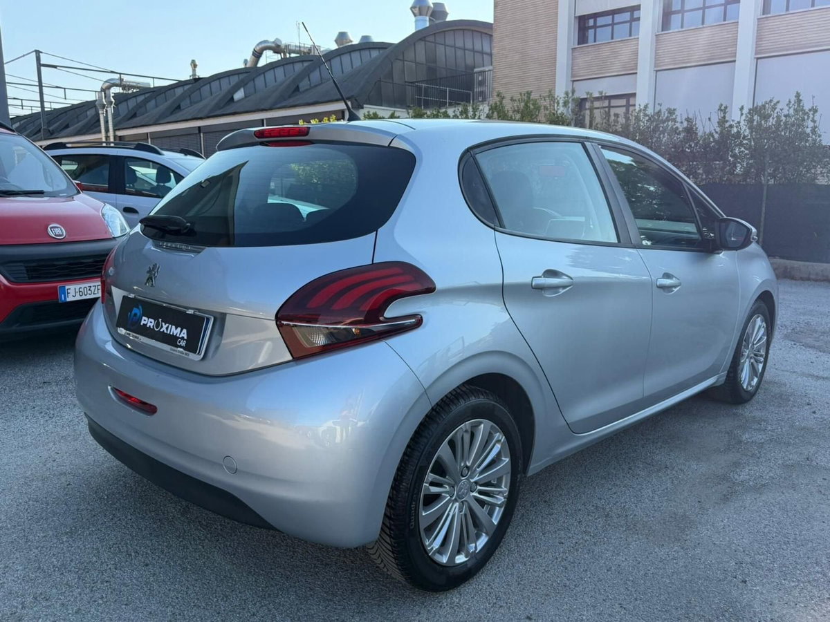 Peugeot 208 82 5 porte Allure (6)