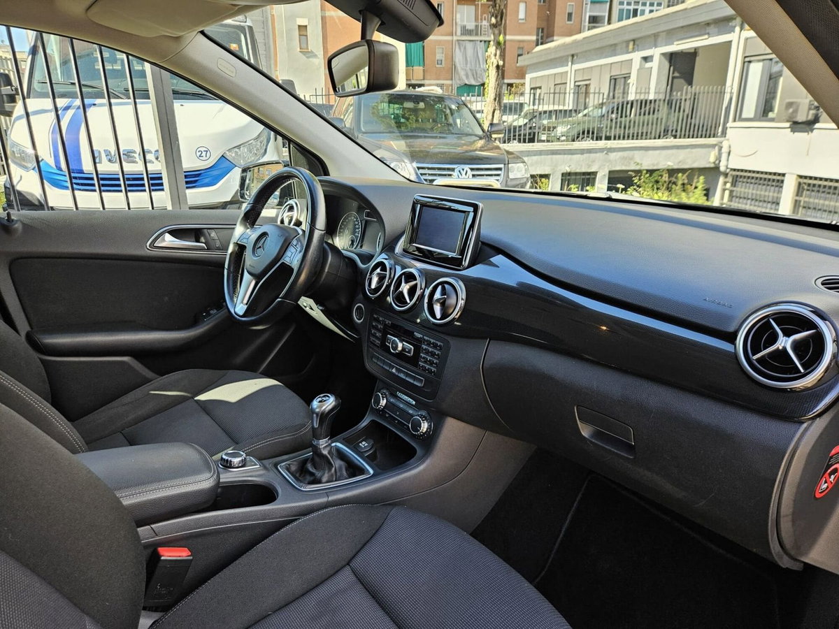 Mercedes-Benz Classe B 180 CDI BlueEFFICIENCY Executive (11)