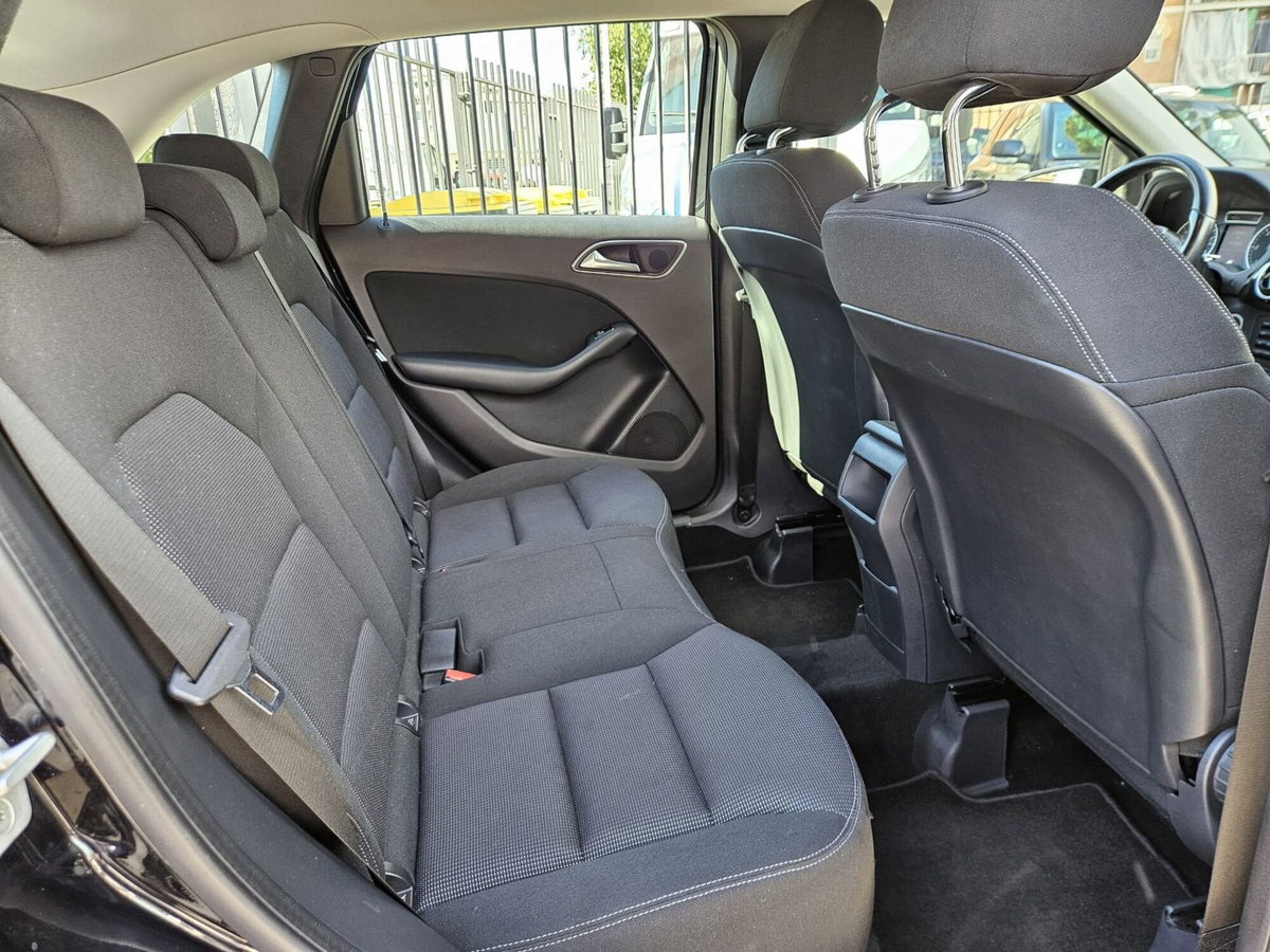 Mercedes-Benz Classe B 180 CDI BlueEFFICIENCY Executive (12)