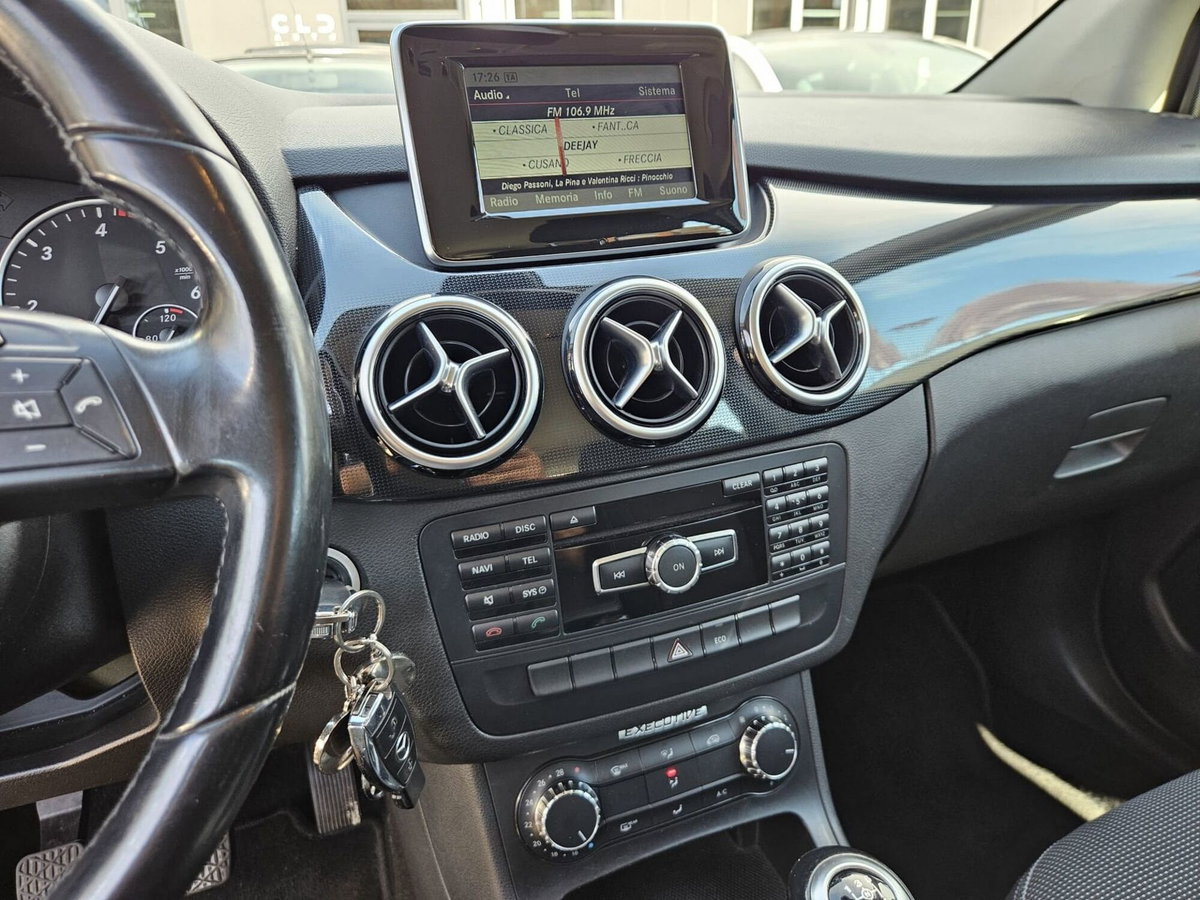 Mercedes-Benz Classe B 180 CDI BlueEFFICIENCY Executive (14)