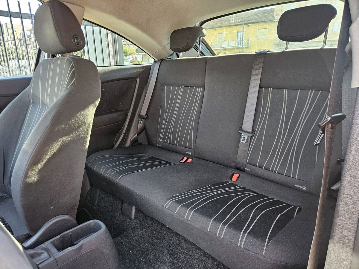 Opel Corsa 1.2 80CV 3 porte GPL-TECH Edition (7)