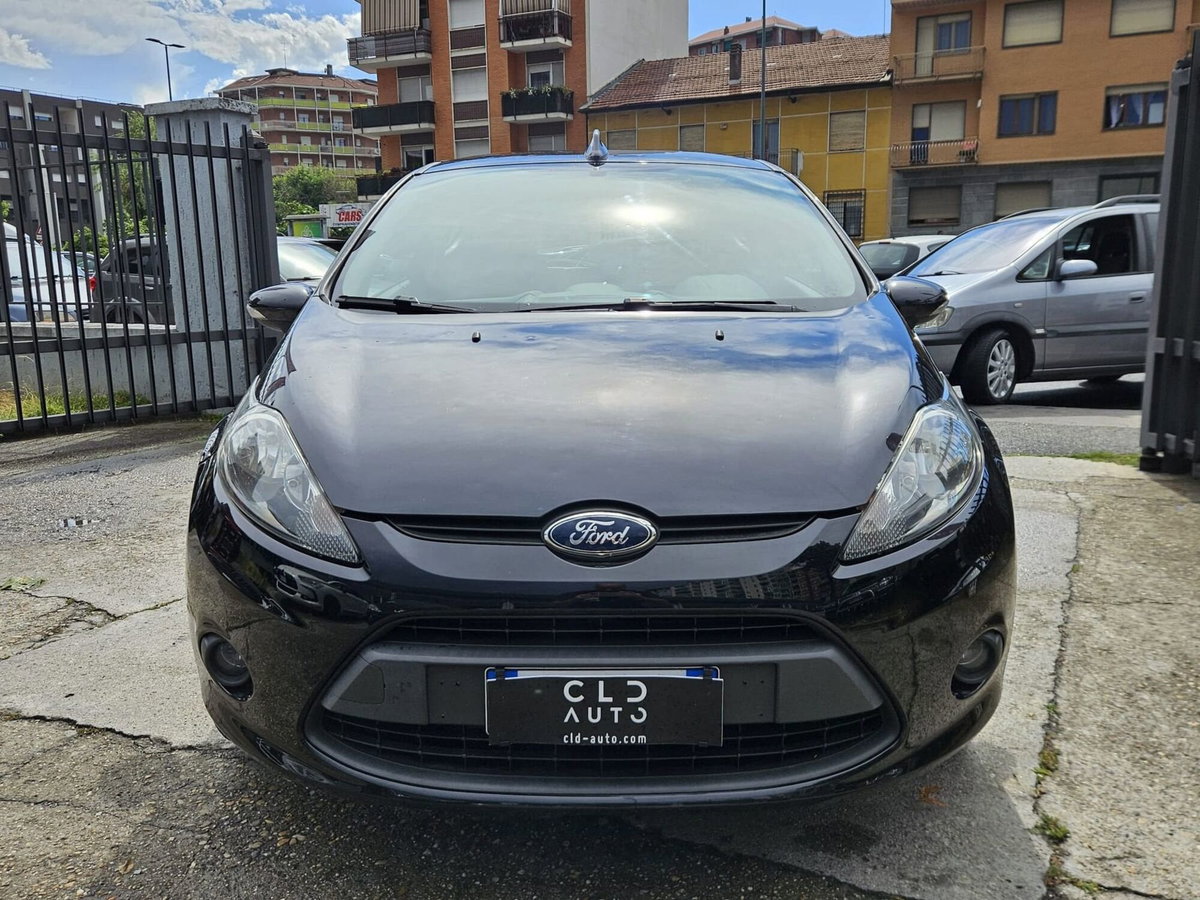 Ford Fiesta 1.2 60CV 3 porte Titanium (2)