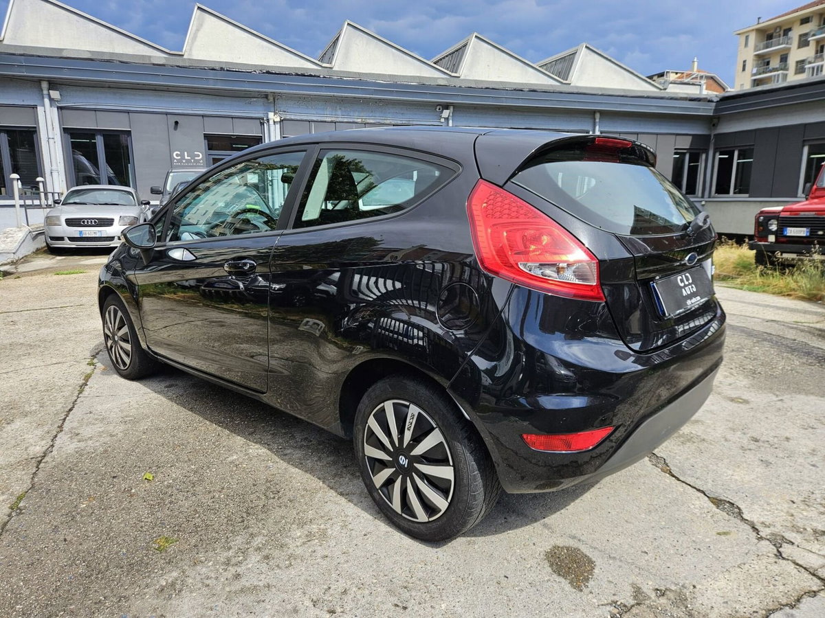 Ford Fiesta 1.2 60CV 3 porte Titanium (6)