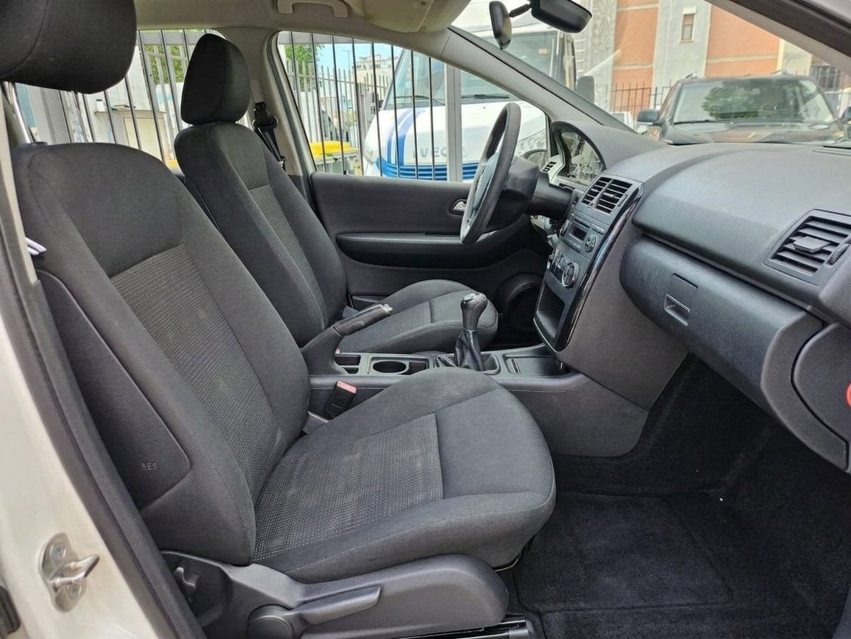 Mercedes-Benz Classe A 160 CDI Avantgarde (6)