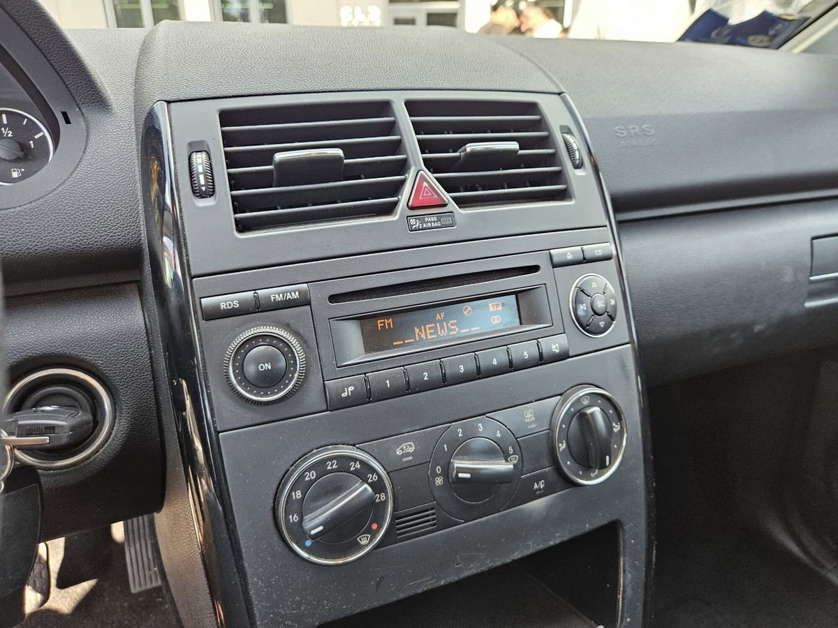Mercedes-Benz Classe A 160 CDI Avantgarde (8)