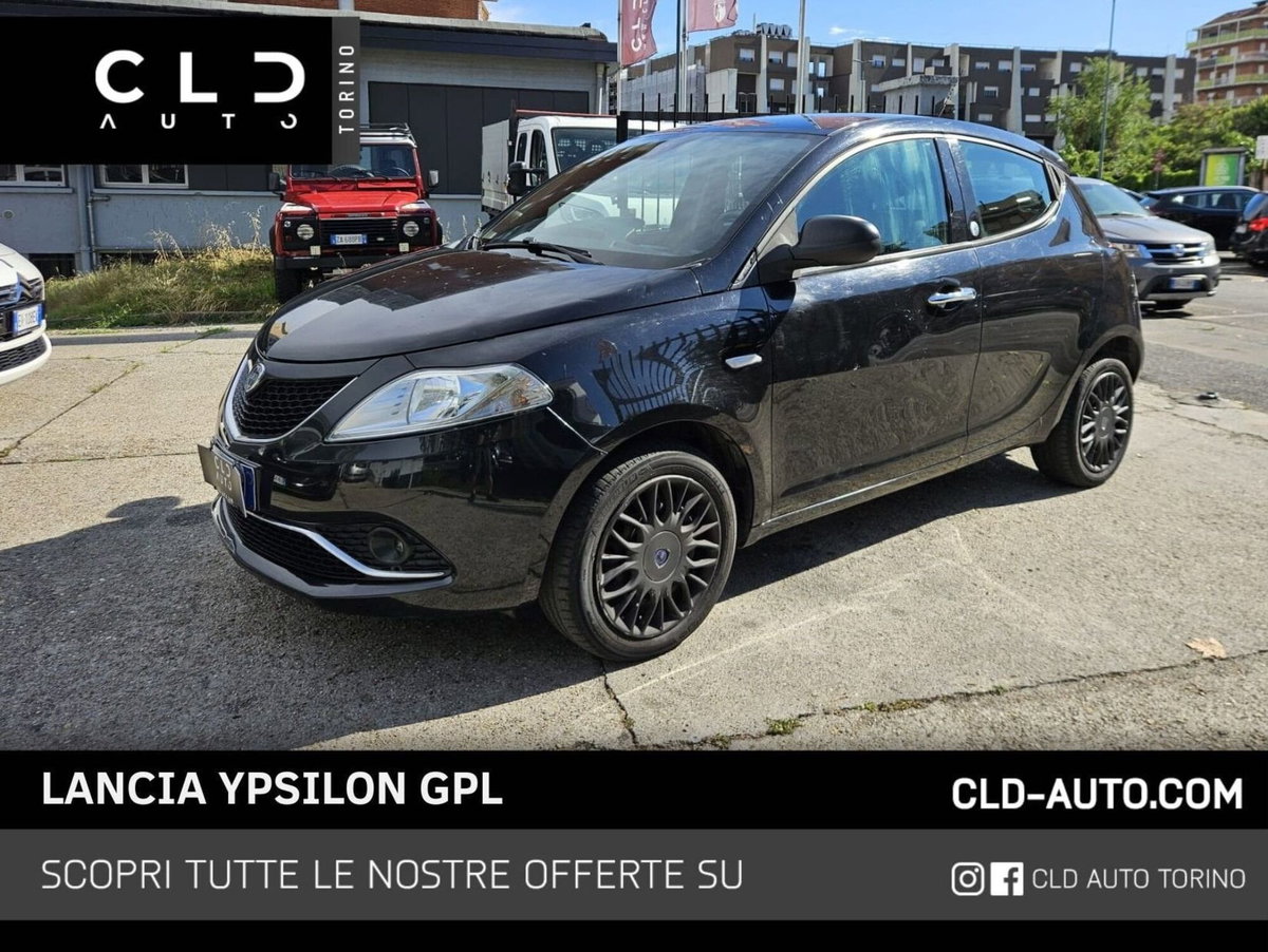 Lancia Ypsilon 1.2 69 CV 5 porte GPL Ecochic Alberta Ferretti