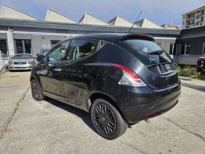 Lancia Ypsilon 1.2 69 CV 5 porte GPL Ecochic Alberta Ferretti (4)