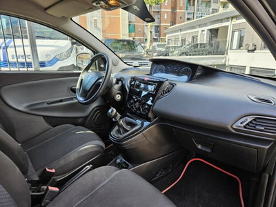Lancia Ypsilon 1.2 69 CV 5 porte GPL Ecochic Alberta Ferretti (8)