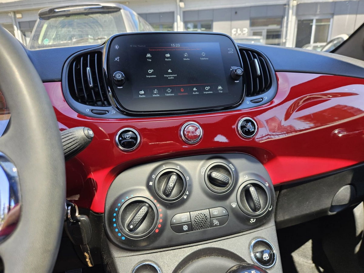 Fiat 500 1.0 Hybrid Red (14)