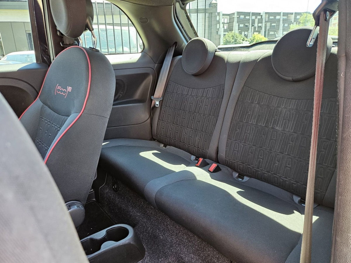Fiat 500 1.0 Hybrid Red (17)
