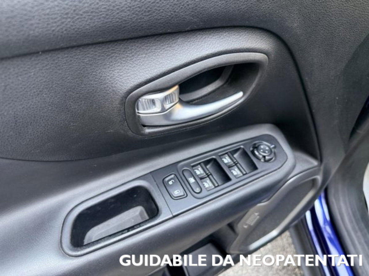 Jeep Renegade 1.6 Mjt DDCT 120 CV S (8)