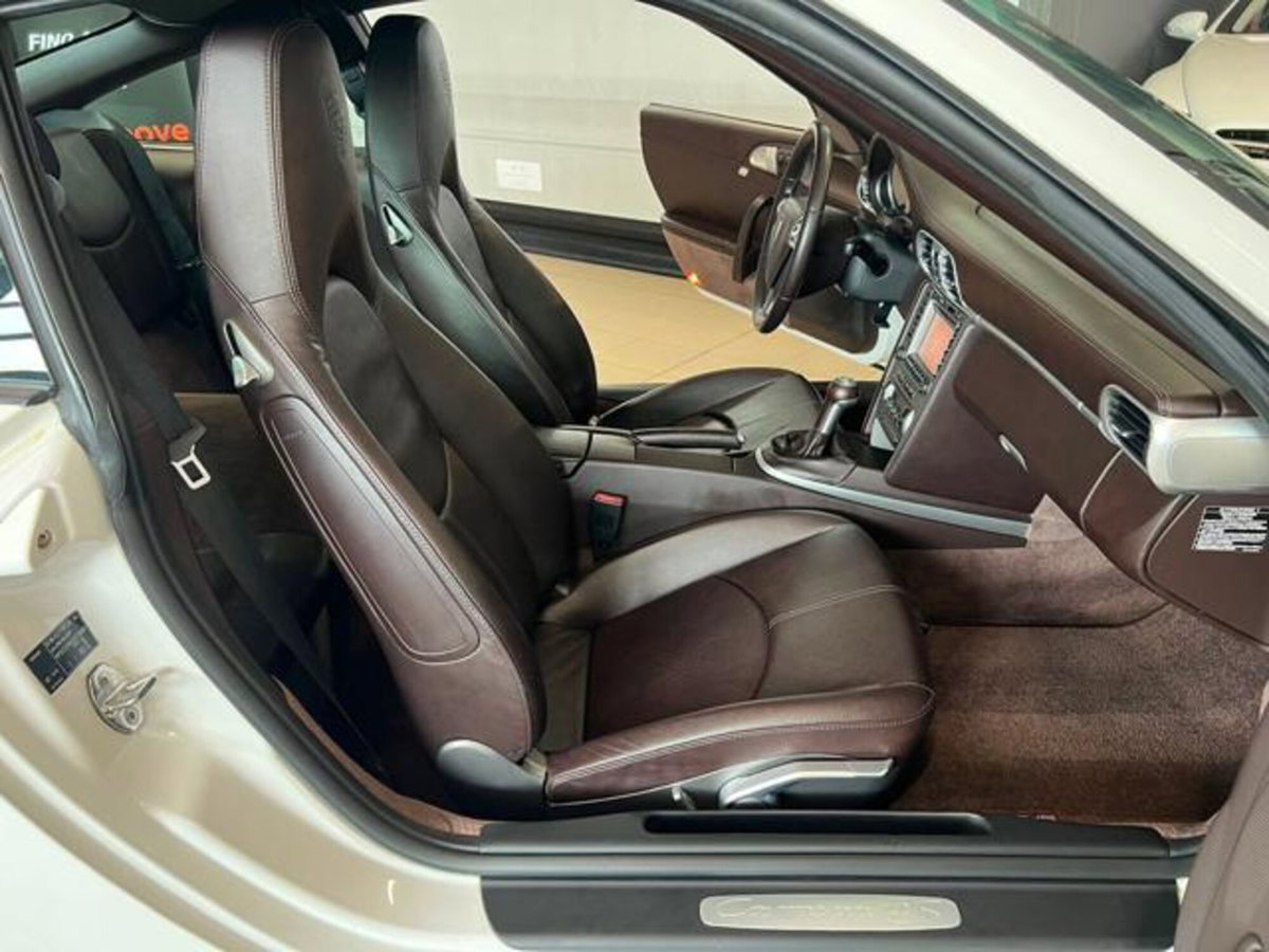 Porsche 911 Coupé Carrera 4S (16)