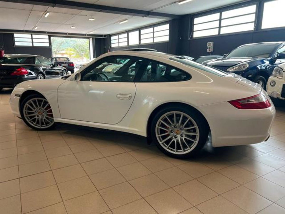 Porsche 911 Coupé Carrera 4S (6)