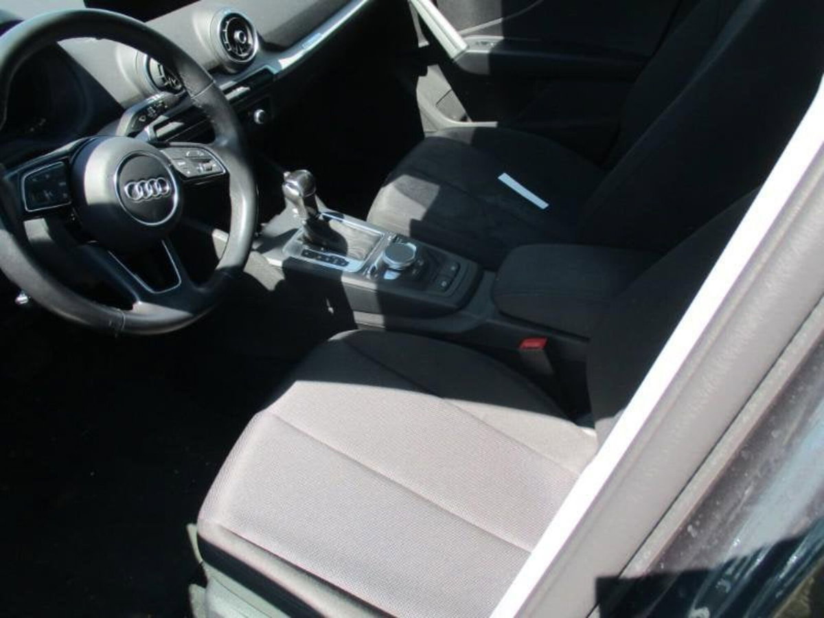 Audi Q2 Q2 35 TFSI S tronic Business (3)