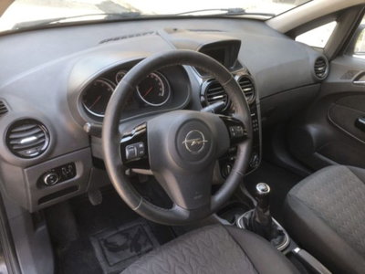 Opel Corsa 1.0 12V 5 porte Edition (10)
