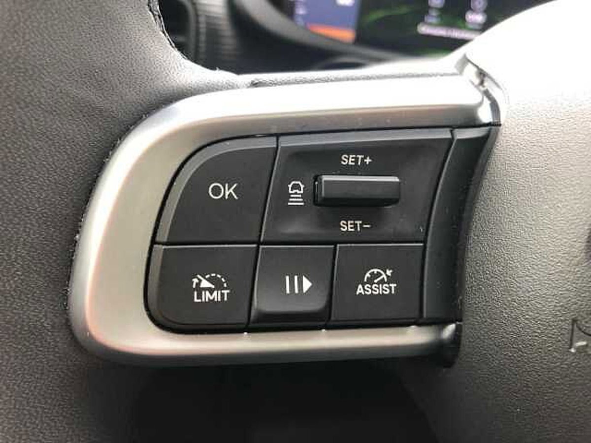 Jeep Avenger 1.2 turbo Altitude fwd 100cv (19)