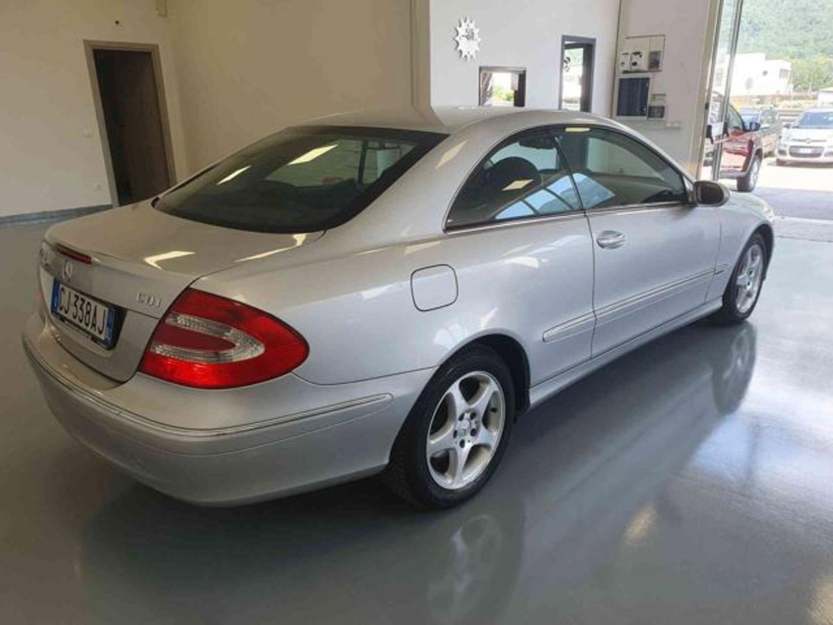 Mercedes-Benz CLK 270 CDI cat Avantgarde (3)
