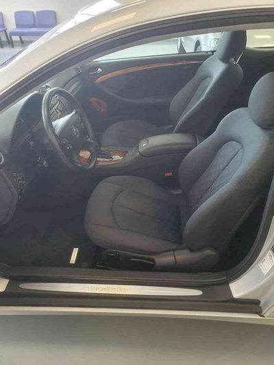 Mercedes-Benz CLK 270 CDI cat Avantgarde (5)