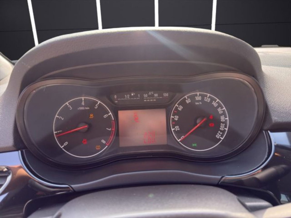 Opel Corsa 1.2 5 porte b-Color (11)